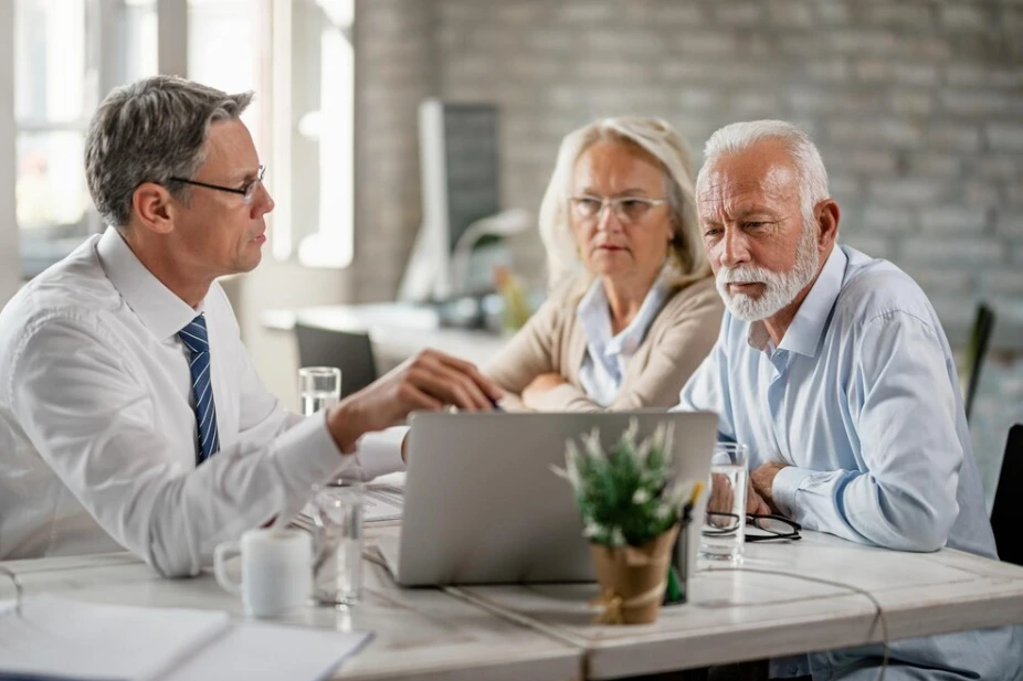 Uw weg naar financiële onafhankelijkheid: gepersonaliseerde pensioenplanning met Einspeichern